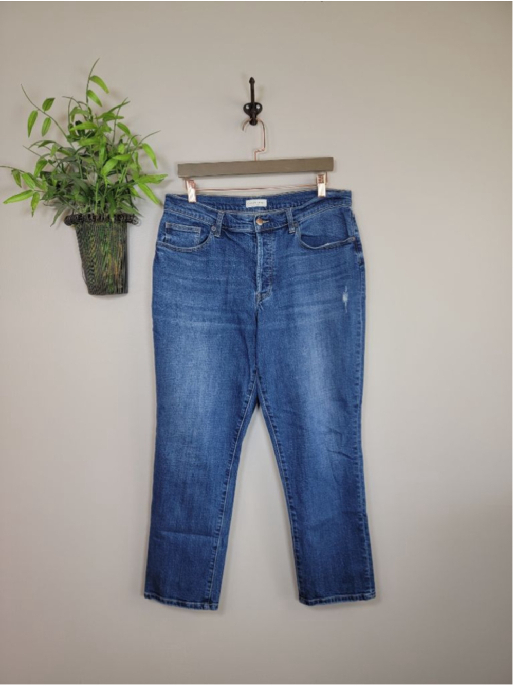 Oliver Logan 30 Ludlow Relaxed Ankle Jeans Dark Wash Distressed Slim Stretch